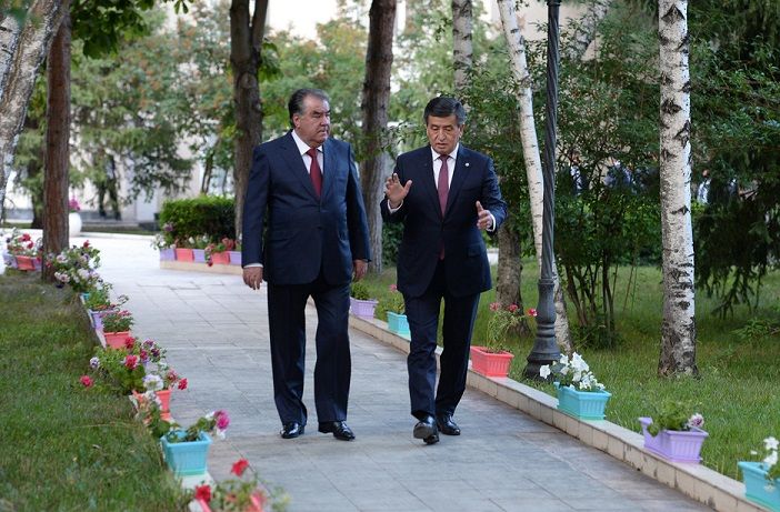 Presidents of Kyrgyzstan, Tajikistan continue talks in Cholpon-Ata