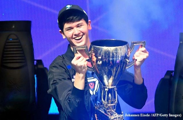 16-year-old wins $3M playing 'Fortnite'