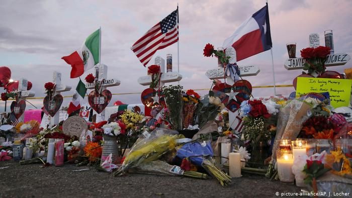 El Paso shooter said to have deliberately targeted 'Mexicans'