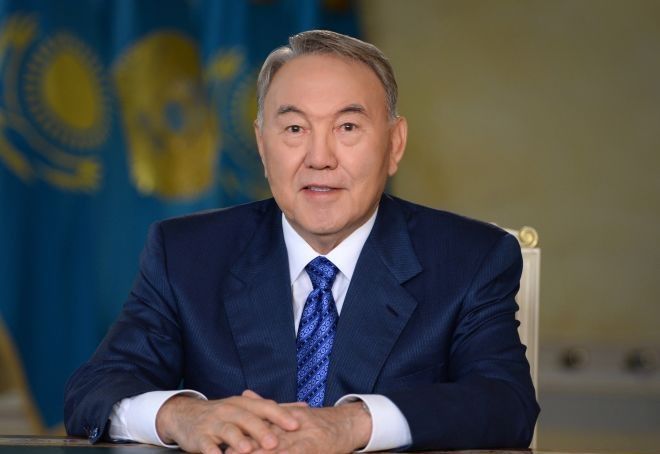 Nazarbayev şeirinə klip çəkdirdi özü də oxudu