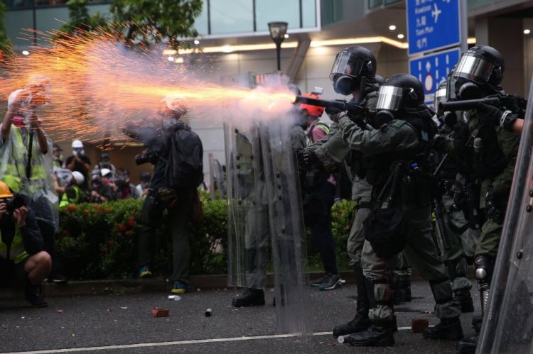 Tear gas, water cannon in Hong Kong demonstrations