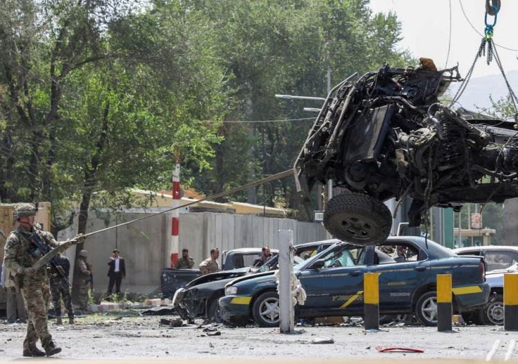 Taliban suicide car bomber left 4 Afghan soldiers dead