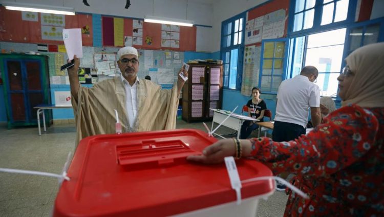 تونس.. افتتاح مراكز الاقتراع في ثاني انتخابات رئاسية بعد الثورة