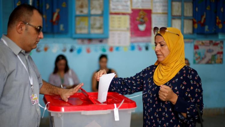النتائج الرسمية بعد يومين.. تونس تواصل الاقتراع الرئاسي