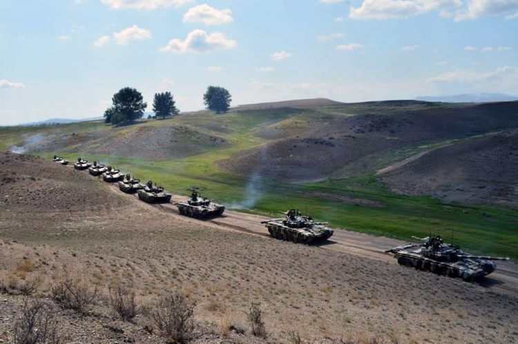 Azerbaijan continues Large-Scale Operational-Tactical Exercises