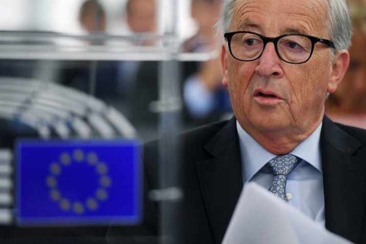 Irish border controls needed in no-deal Brexit Juncker says