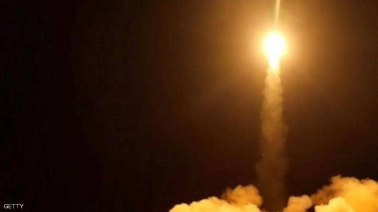 سقوط صاروخ حوثي أطلق من صنعاء تجاه السعودية