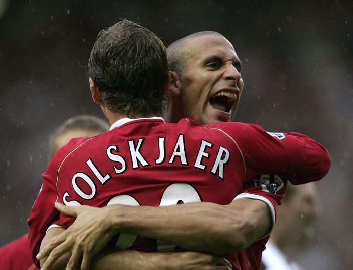 Manchester United would be naive to sack Solskjaer Rio Ferdinand