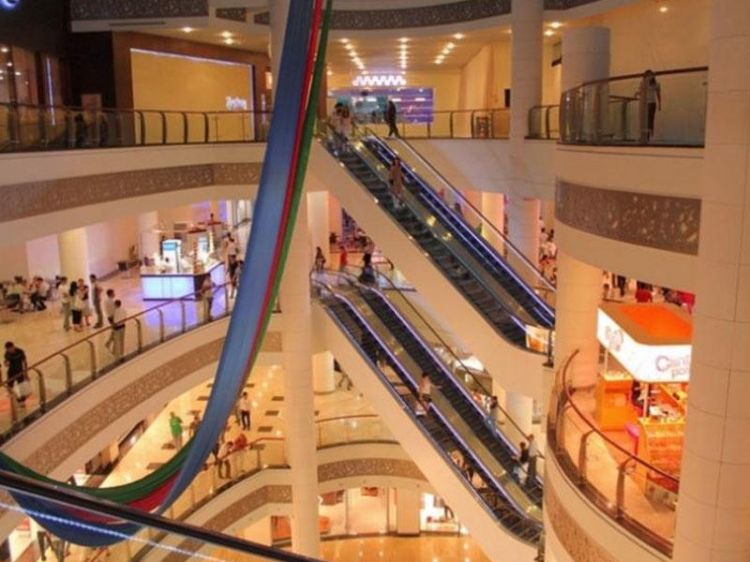 Bakıda yeni nəhəng ticarət mərkəzi açılır - "Dəniz Mall" | Eurasia ...