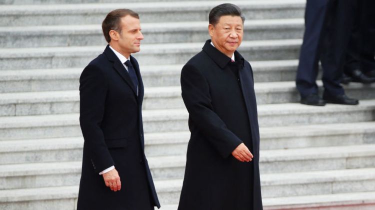 باريس وبكين توقعان اتفاقيات تجارية بقيمة 15 مليار دولار خلال زيارة ماكرون للصين