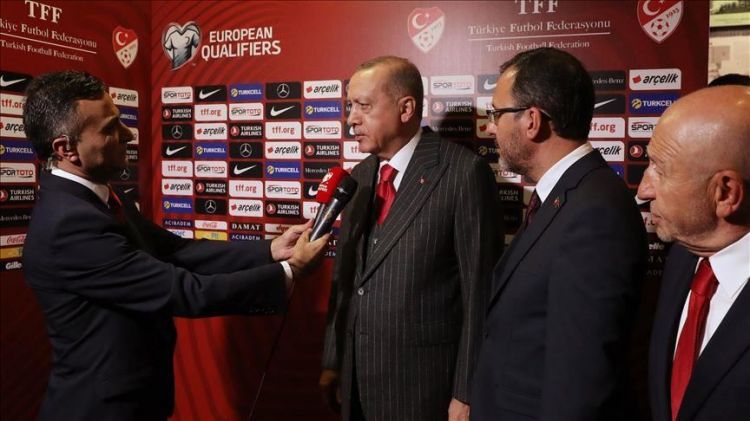 Erdogan congratulates Turkey on advancing to EURO 2020