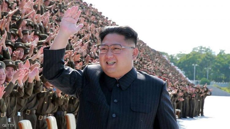زعيم كوريا الشمالية يصف قدرات طياريه بـ"قوة لا تقهر"
