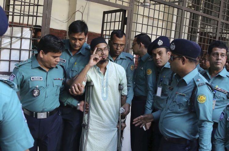 Bangladesh sentences 7 militants to death in cafe attack