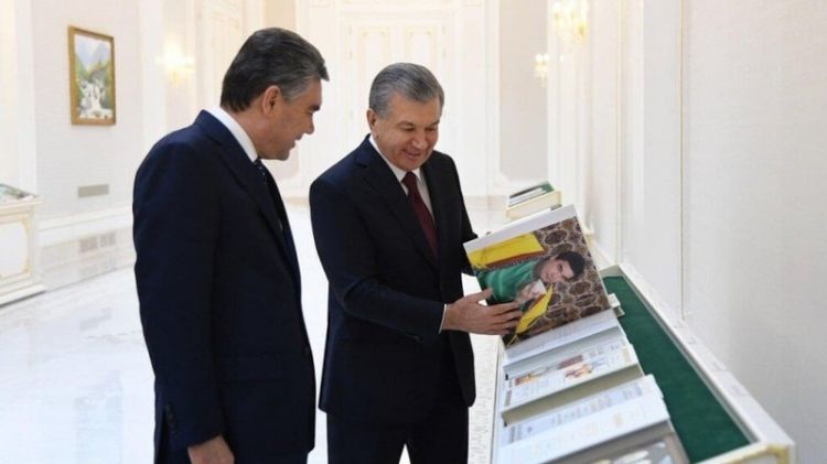 Turkmen President receives his books translated into Uzbek in gift from President Mirziyoyev