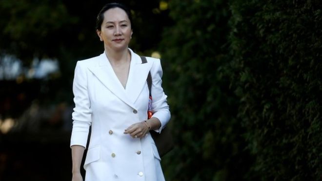 Huawei executive enjoys oil paintings and books