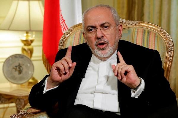 ظريف: إيران لا تری جدوی فی استمرار الحرب وترحب بالحلول السلمية في اليمن