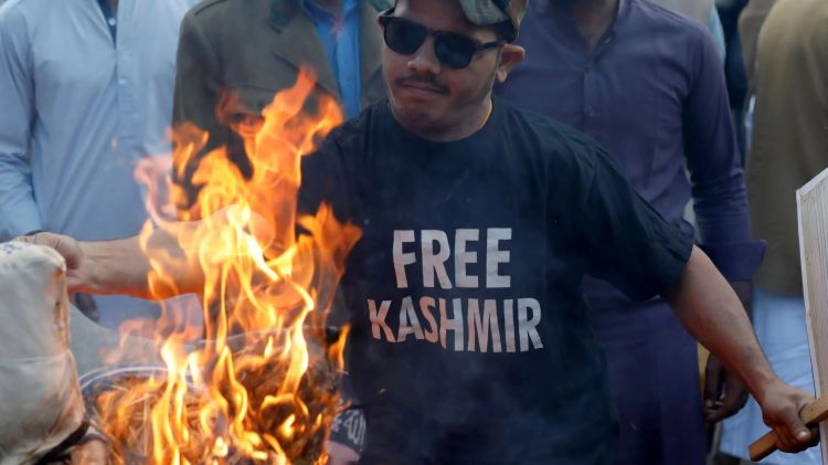 Kashmir Conflict Takes Toll On India And Pakistan Economies Eurasia Diary