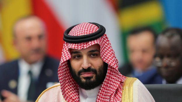 ولي عهد السعودية محمد بن سلمان "يعزز سيطرته بينما يسعى لتقليص الدولة"