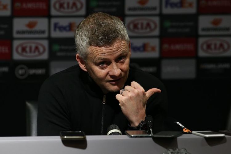 'I'm old school and not iPad or PowerPoint presentation' Solskjaer on transfer window