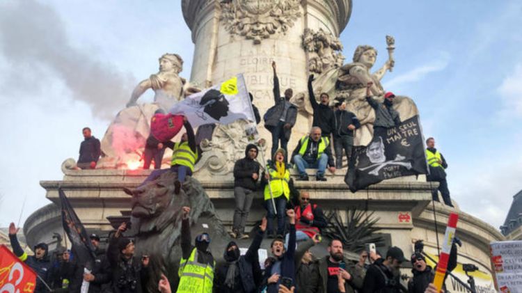 فرنسا: مظاهرات حاشدة للتنديد بإصلاح نظام التقاعد والحكومة تؤكد "إصرارها" على تبنيه