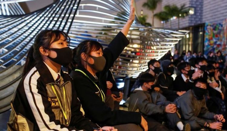 Hong Kong police seize $10m in donations intended for protesters