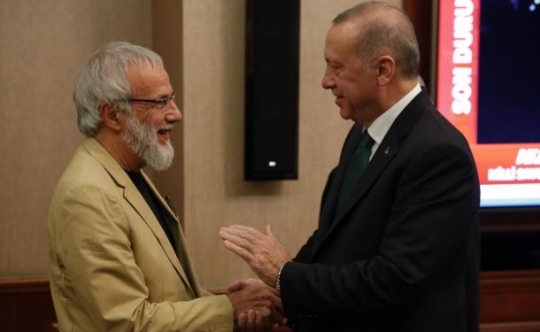أردوغان يستقبل المغني البريطاني "يوسف إسلام" في أنقرة