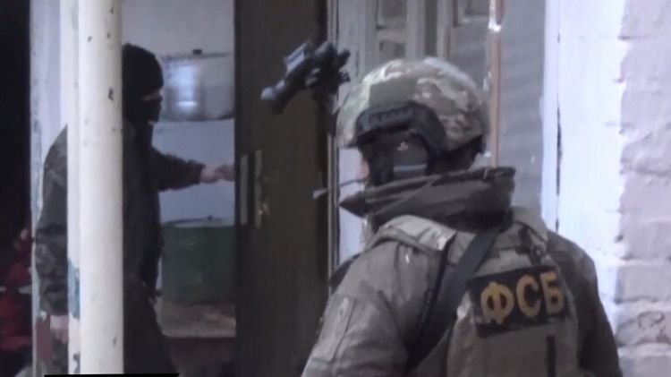 تاس: الأمن الروسي يعتقل مواطنيين روسيين كانا يعدان لعمل إرهابي في بطرسبورغ تزامنا مع أعياد رأس السنة
