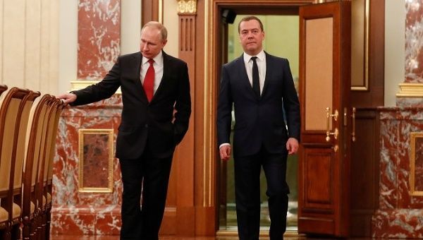 Putin Medvedevi bu vəzifəyə gətirəcək