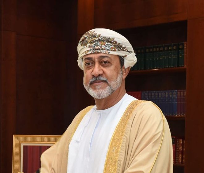 عهد سلطان عمان الجديد هيثم بن طارق يبدأ فوراً ويتدخل في أول مشكلة مع إيران