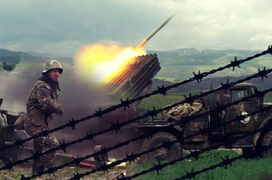 Баку не брал у России "добро" на войну в апреле <span class="text-danger">считает экс-министр обороны Сейран Оганян</span>