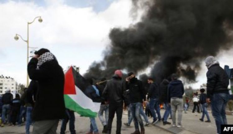عشرات الاصابات في مواجهات مع الاحتلال بالضفة الغربية