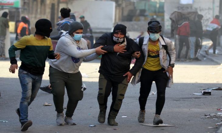 إصابة 6 متظاهرين بجروح في هجوم على خيم الاعتصام في بغداد