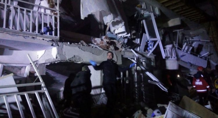 وزير الداخلية التركي: وفاة 7 وإصابة 5 آخرين إثر زلزال قرب إيران