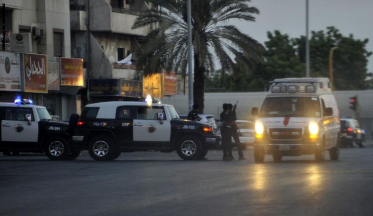 إصابة 3 من أفراد الشرطة السعودية في إطلاق نار بالمدينة المنورة