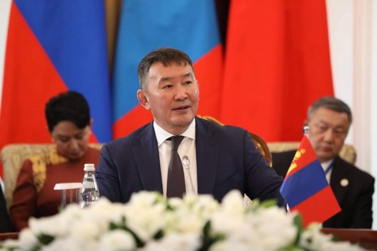 Mongolian President returns to work after 14-day quarantine