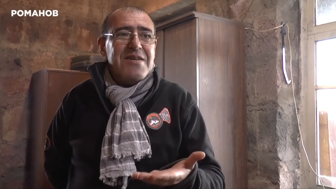 "Armenia has and can have only one ally -  Azerbaijan" <span class="text-danger">Armenian activist</span>