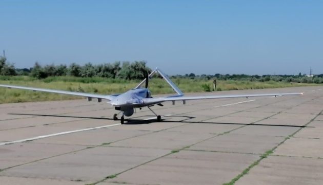 Ukrainian Military Gets First Turkish Bayraktar UAV Complex