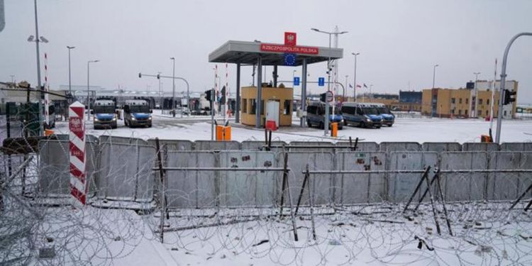 مسعفون يغادرون الحدود بين بولندا وبيلاروسيا دون الوصول إلى المهاجرين