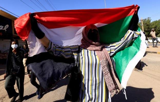 الدعوة لبدء عملية سياسية جديدة في السودان لإنهاء الأزمة تحت إشراف دولي