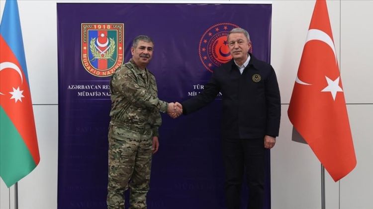 Azerbaijani, Turkish defense ministers hold phone talk
