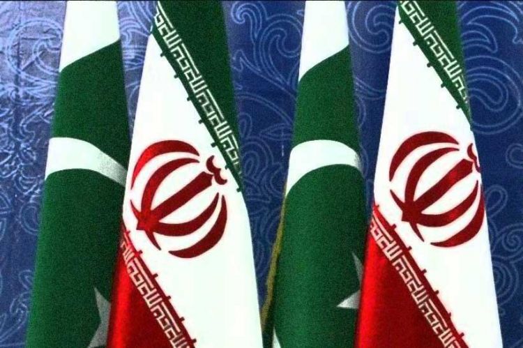 Iran-Pakistan to handle enemies of peace with iron hands Commander