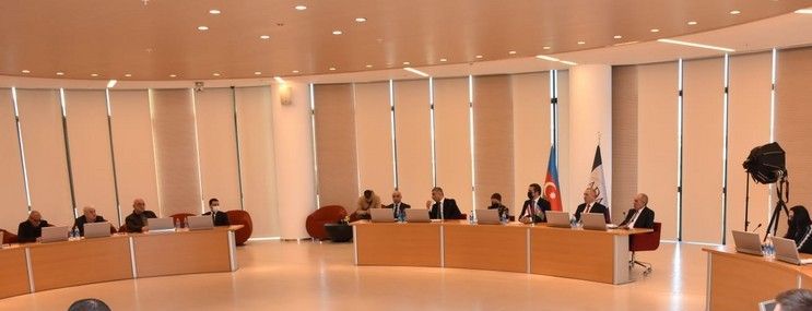 В Азербайджане предлагается создание Общественной палаты при президенте