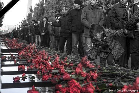 أذربيجان تحيي الذكرى الثانية والثلاثون في اذربيجان لمأساة 20 يناير