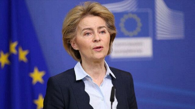 EU Commission chief warns Russia of 'massive sanctions' if Ukraine attacked