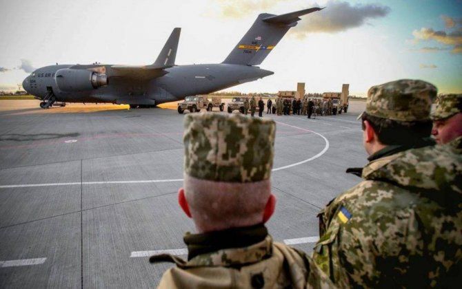 ABŞ hərbi yardım göndərdi 90 tonluq ölümcül yük Kiyevə çatdırıldı