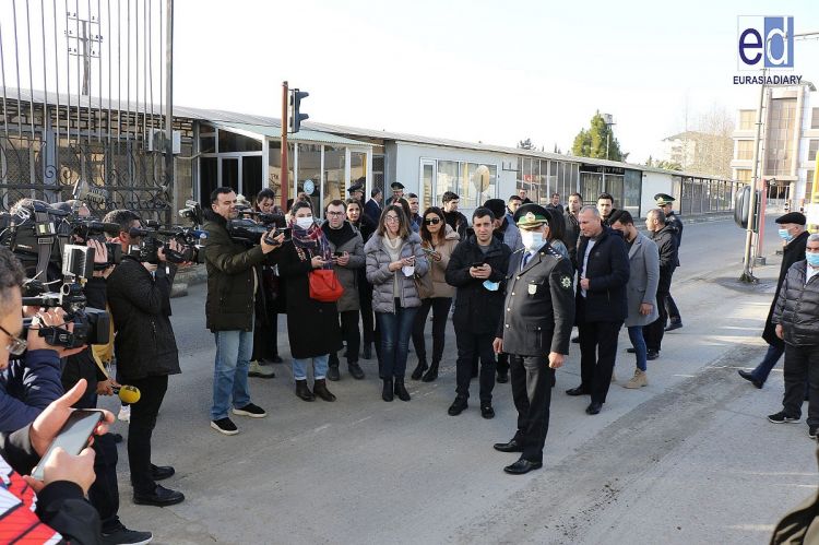 Jurnalistlər Astara gömrük postunda gömrük işinin təşkili ilə tanış olublar - FOTOLAR