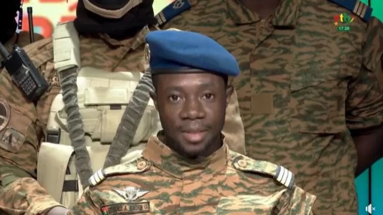 الجيش يستولي على السلطة في بوركينا فاسو