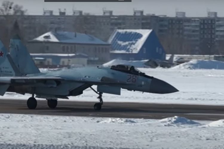 Россия перебрасывает в Беларусь новейшие истребители Су-35
