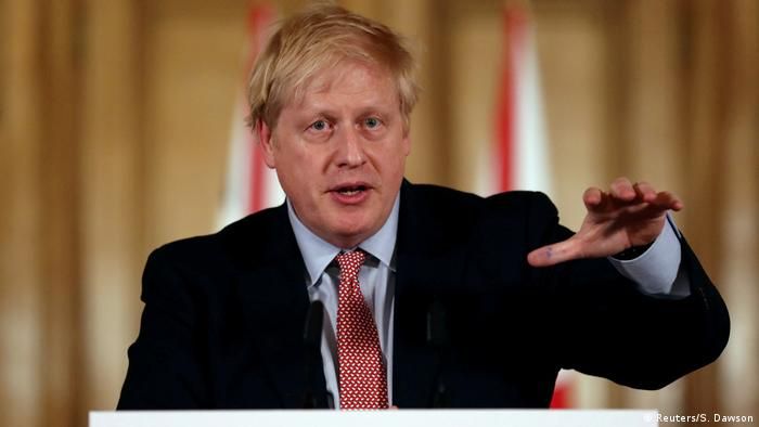 رئيس الوزراء البريطانى أعطى أولوية لإجلاء الحيوانات من أفغانستان