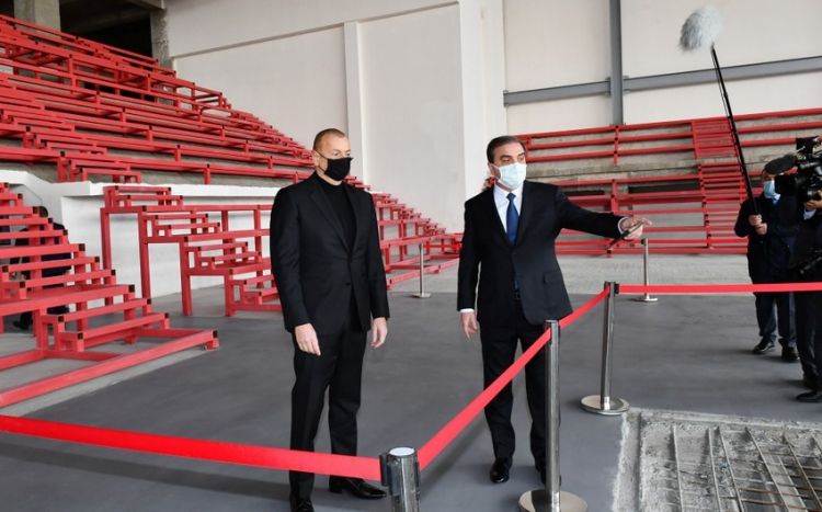 Ильхам Алиев ознакомился с ходом строительных работ во Дворце спорта Гянджи
